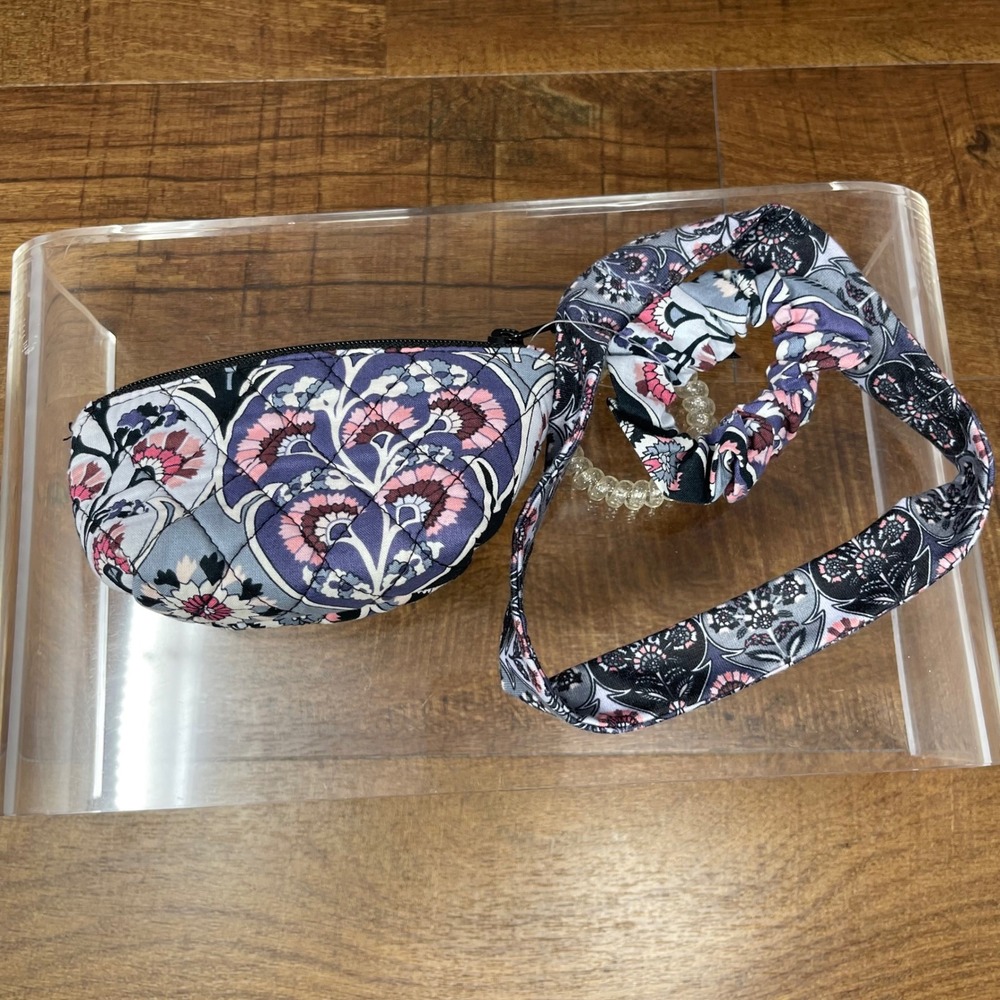 NWOT - Vera Bradley - Ornate Blooms - 4 PC Hair Accessories‎ Kit Pouch